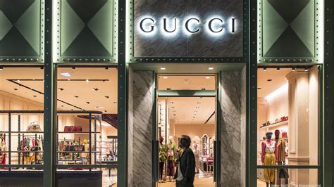 kenwood mall gucci store